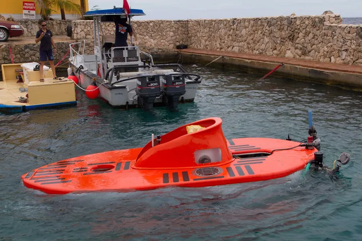 The Curasub departs for a deep sea dive, up to 1,000 feet off the island of Curaçao, where this sub is located.